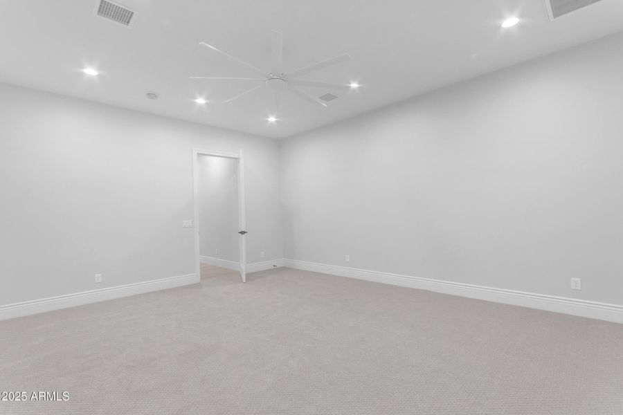 81_0223_a4m_cloud creek