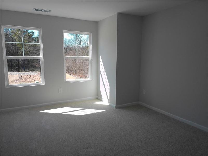 Spacious, unfurnished interior of a new home in Lake Shore, Winder (Image 15).