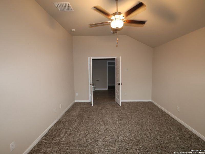 Spacious, unfurnished interior of a new home in Paloma Park, Converse (Image 36). Spacious, unfurnished interior of a new home in Paloma Park, Converse (Image 36).