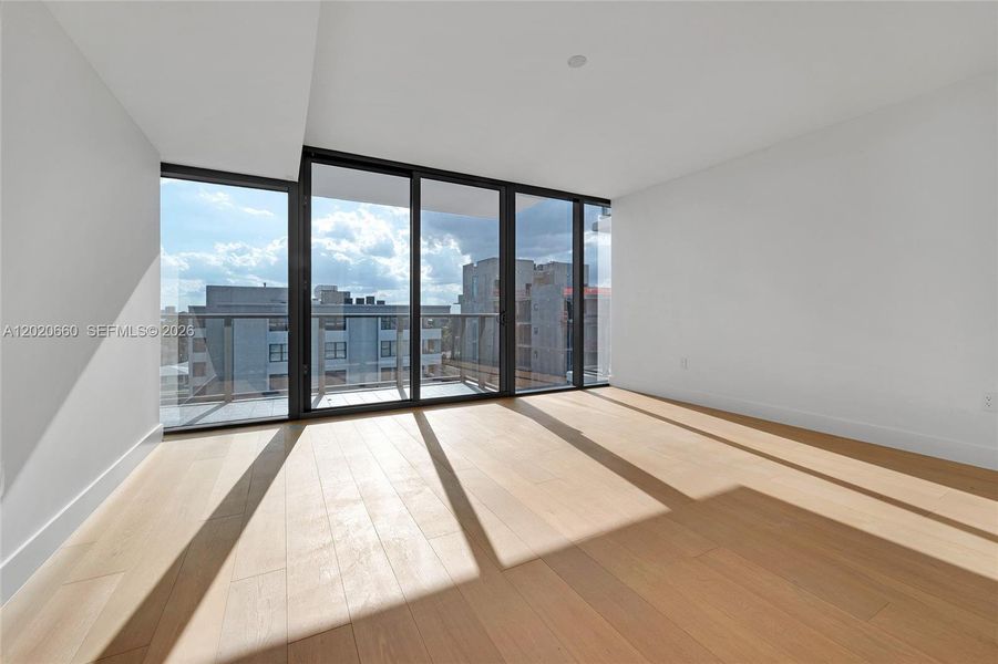 Spacious, unfurnished interior of a new home in , Bay Harbor Islands (Image 35).