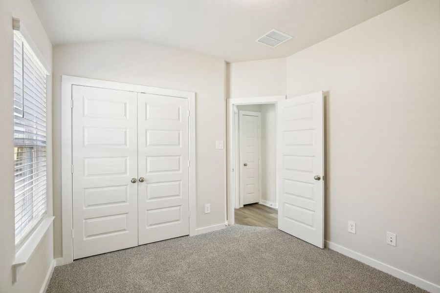 Photo is not of the actual home but is an inspirational photo of builder’s model home and may depict options, furnishings, and/or decorator features that are not included.