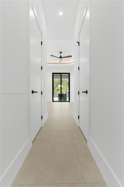 Spacious, unfurnished interior of a new home in , Cape Coral (Image 40). Spacious, unfurnished interior of a new home in , Cape Coral (Image 40).