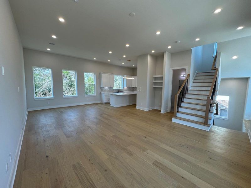 Spacious, unfurnished interior of a new home in , Houston (Image 32).