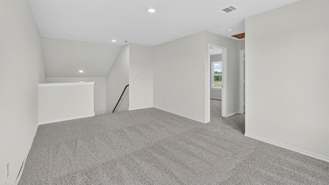 Spacious, unfurnished interior of a new home in Blaire Lake, Tyler (Image 21). Spacious, unfurnished interior of a new home in Blaire Lake, Tyler (Image 21).