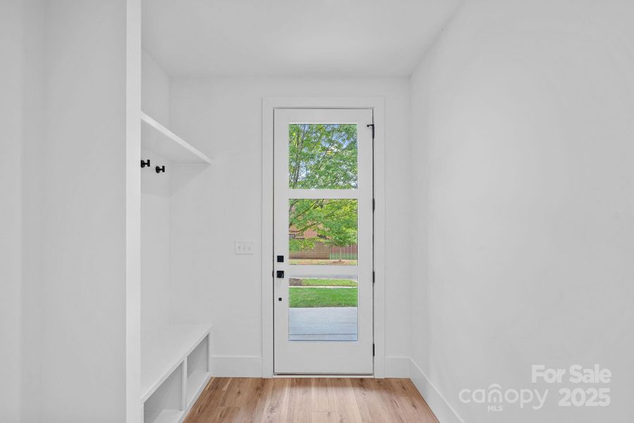 Image 33 of a home in .