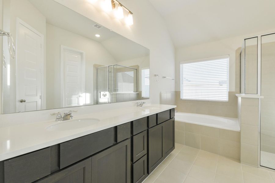 Furnished interior view inside a new home in Oakwood Estates, Waller (Image 35).