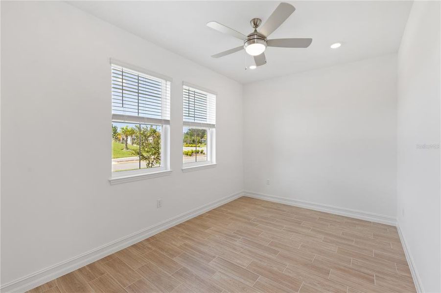Spacious, unfurnished interior of a new home in Ocala Preserve, Ocala (Image 17).