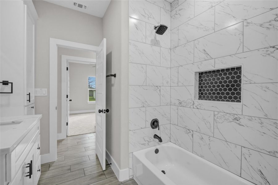 Furnished interior view inside a new home in , Freeport (Image 8).