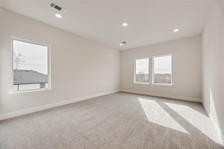 Spacious, unfurnished interior of a new home in Creekside of Crowley, Crowley (Image 15). Spacious, unfurnished interior of a new home in Creekside of Crowley, Crowley (Image 15).