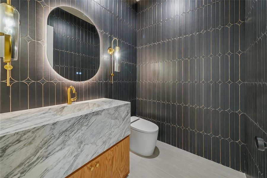 Furnished interior view inside a new home in , Dallas (Image 31). Furnished interior view inside a new home in , Dallas (Image 31).