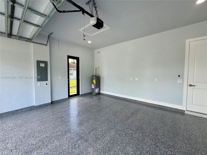 Spacious, unfurnished interior of a new home in , Lehigh Acres (Image 31). Spacious, unfurnished interior of a new home in , Lehigh Acres (Image 31).