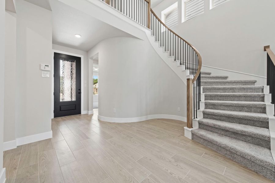 Spacious, unfurnished interior of a new home in The Trails, New Caney (Image 21).