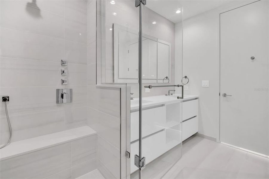 Furnished interior view inside a new home in , St. Petersburg (Image 14).