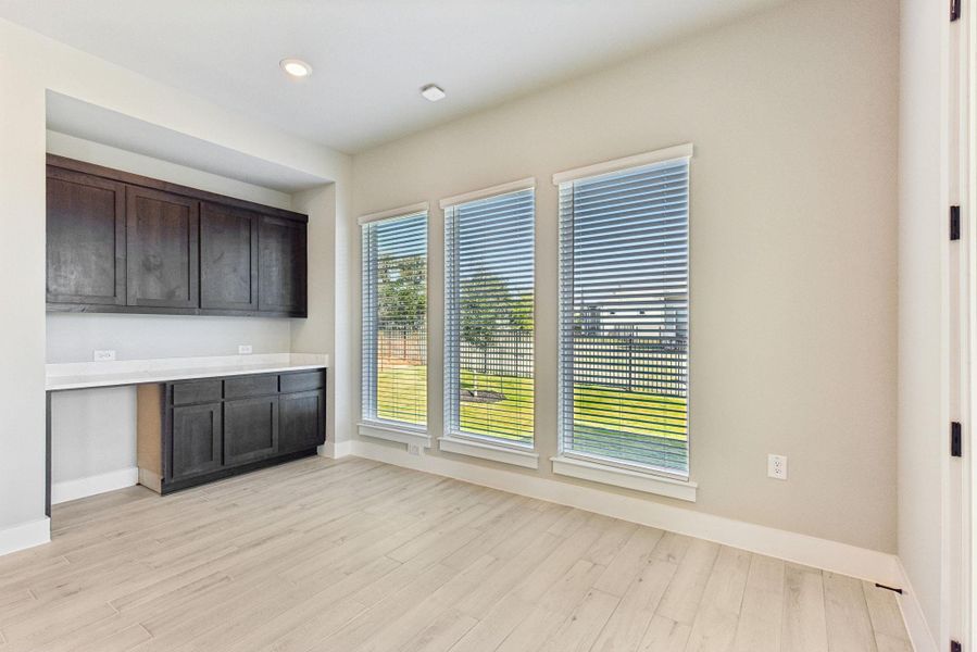 Spacious, unfurnished interior of a new home in Traditional at Kissing Tree, San Marcos (Image 16).