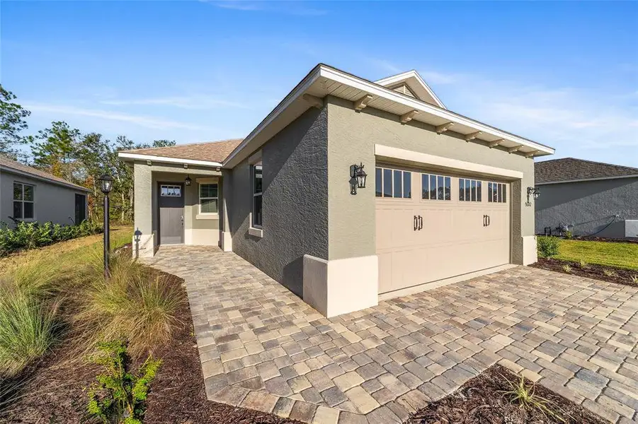 Exterior details and patio area of a home in , Ocala (Image 4). Exterior details and patio area of a home in , Ocala (Image 4).