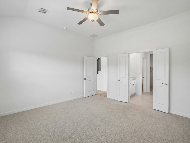 Spacious, unfurnished interior of a new home in Parks at Foster Crossing - Signature Series, Anna (Image 17).