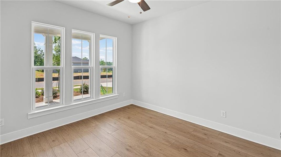 Spacious, unfurnished interior of a new home in Hunters Creek, Flowery Branch (Image 13).