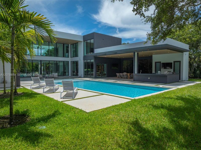 Pinecrest Builder's Acre