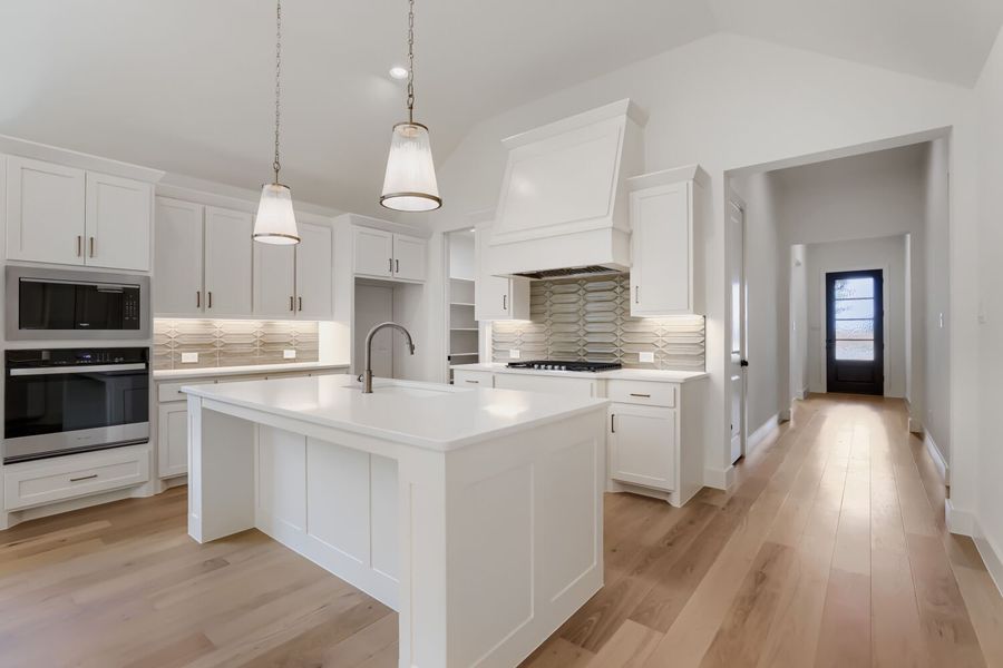 109 Enclave - Kitchen