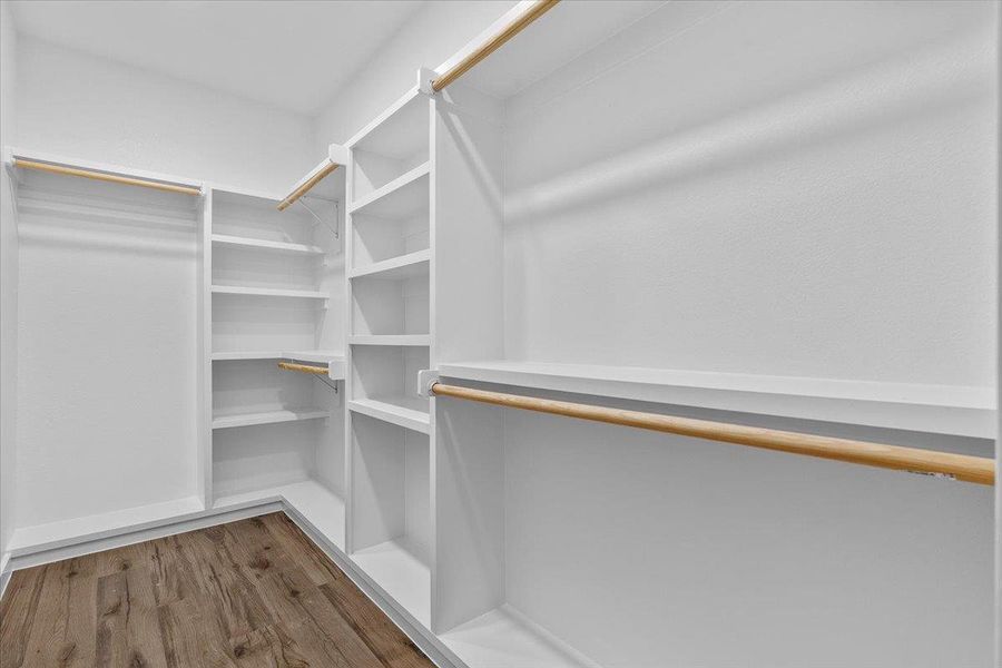 Spacious, unfurnished interior of a new home in , Bastrop (Image 18).