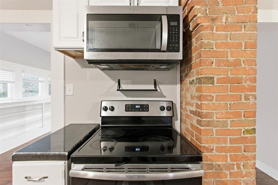 Close-up of interior finishes inside a home in , Cleburne (Image 10).