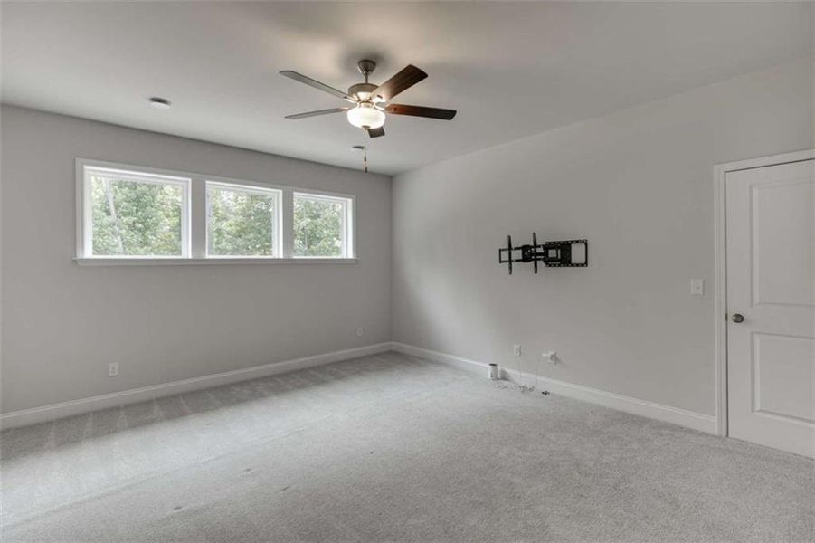 Spacious, unfurnished interior of a new home in Overlook at Lanier, Buford (Image 24).