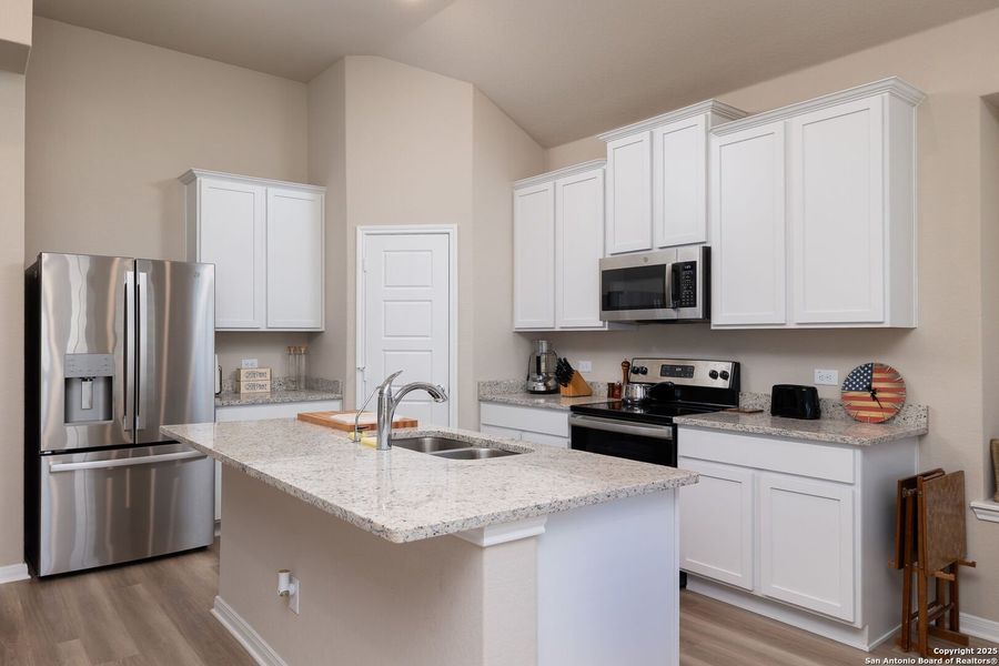 Furnished interior view inside a new home in Greenspoint Heights, Seguin (Image 15).