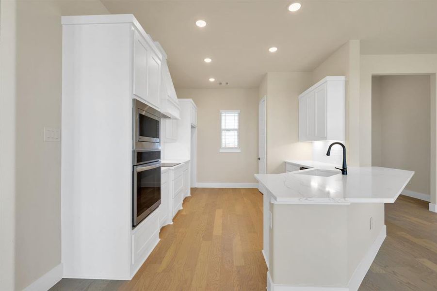 Furnished interior view inside a new home in Springside Estates II, Waxahachie (Image 13). Furnished interior view inside a new home in Springside Estates II, Waxahachie (Image 13).