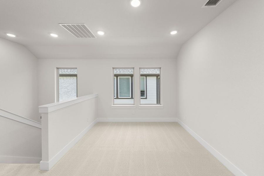 Spacious, unfurnished interior of a new home in Union Park, Little Elm (Image 27).