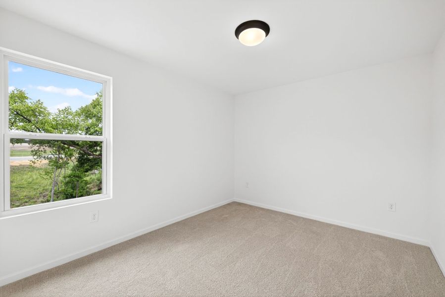 Spacious, unfurnished interior of a new home in White Oak Creek Crossing, Angier (Image 22).