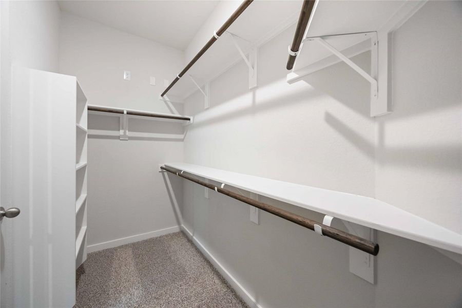 Image 2 of a home in Meadow Park.