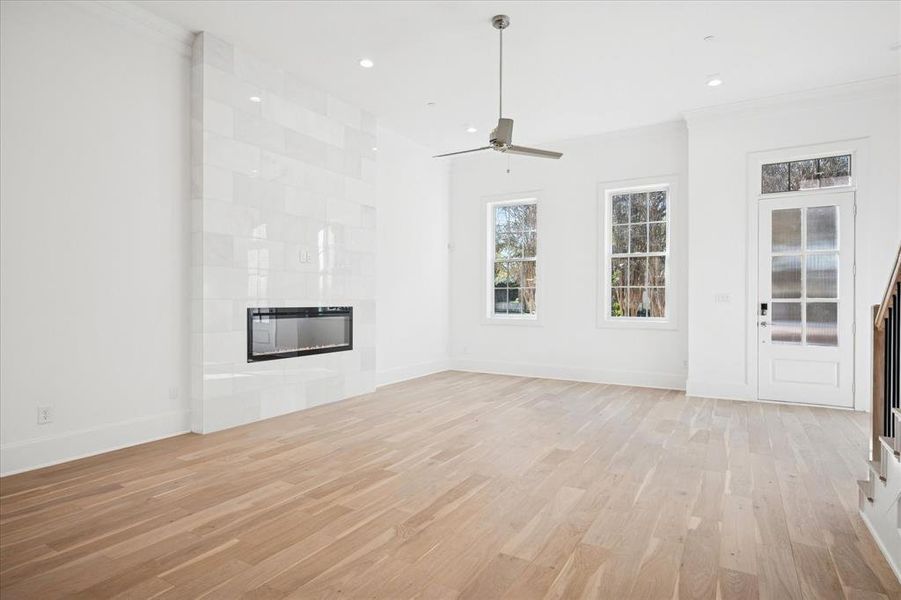 Spacious, unfurnished interior of a new home in Addison Grove, Addison (Image 12).