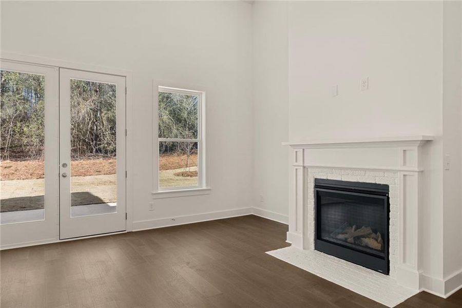 Spacious, unfurnished interior of a new home in , Gainesville (Image 36).