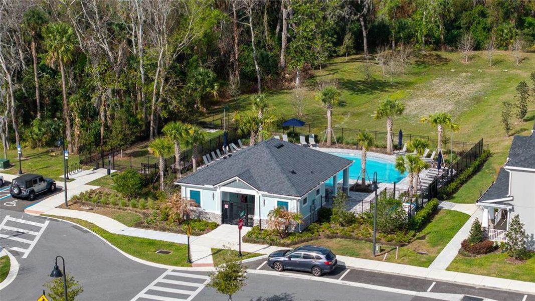 Community amenities in Hickory Grove, Winter Springs (Image 41).