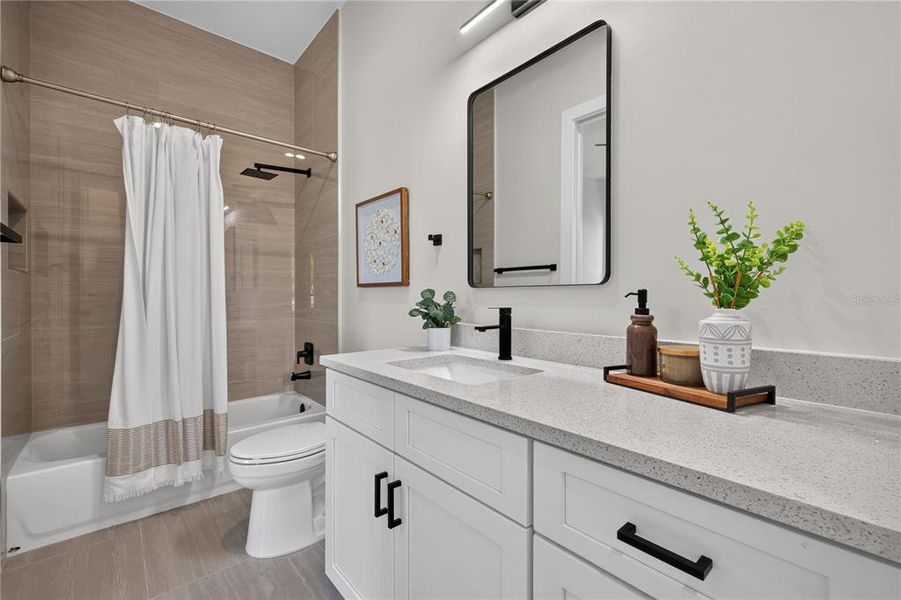 Furnished interior view inside a new home in , Port Charlotte (Image 33).