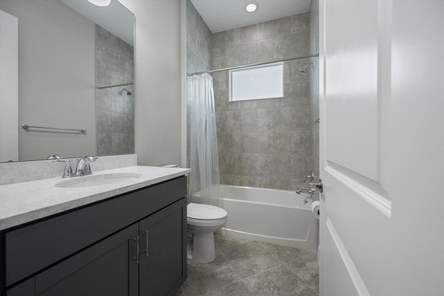 Furnished interior view inside a new home in , Westlake (Image 40).