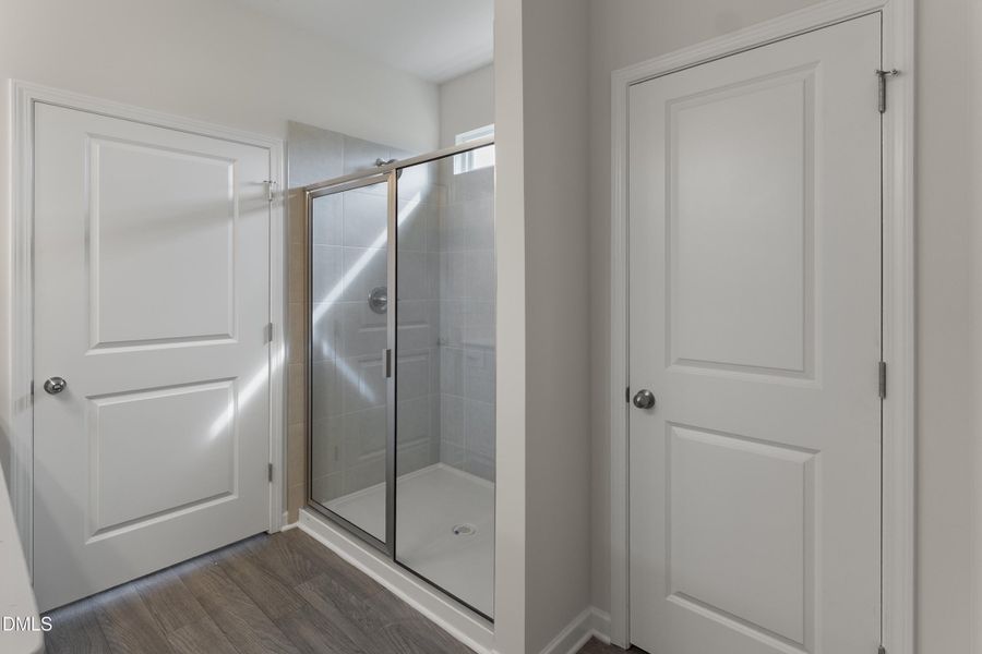 Walk-in-shower Walk-in-shower