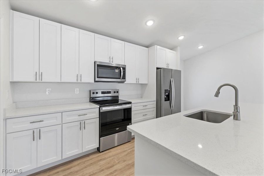 Furnished interior view inside a new home in Cape Coral, Cape Coral (Image 11).