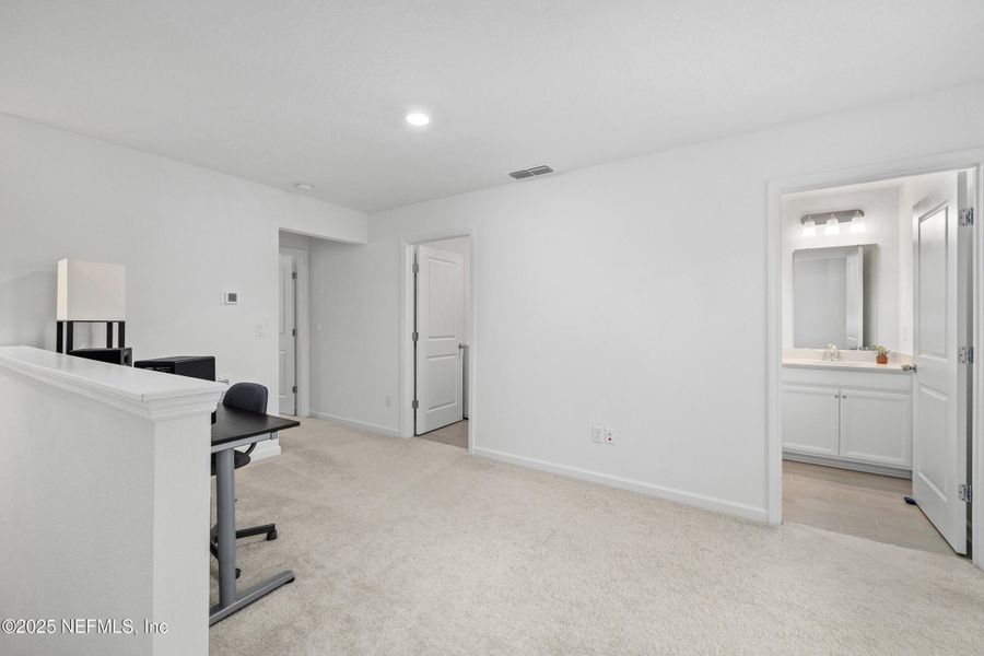 Spacious, unfurnished interior of a new home in , St. Augustine (Image 21).