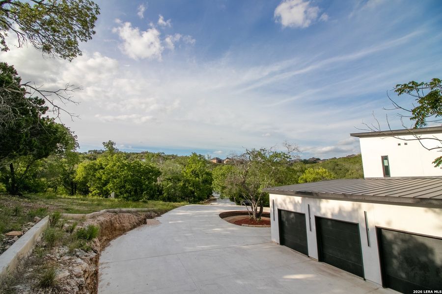 Exterior details and patio area of a home in , San Antonio (Image 28).