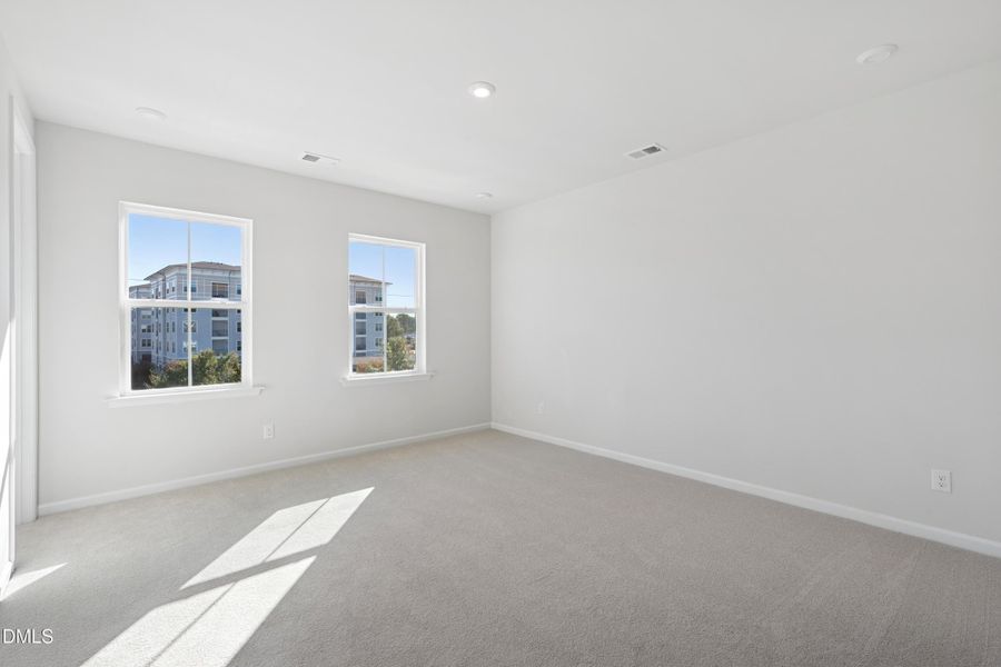 Twinleaf Townes 11_Primary Bedroom_10.23