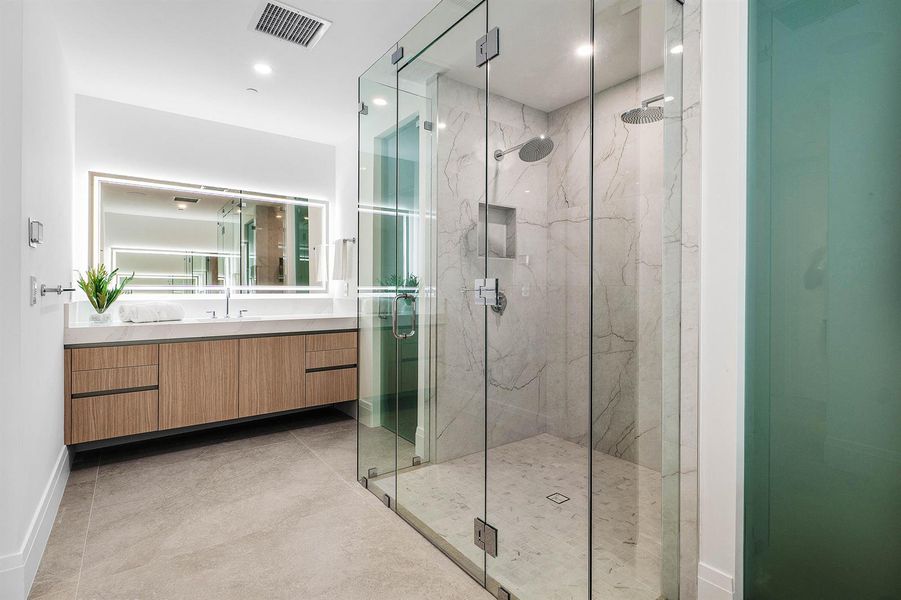 033-87IsleofVeniceDrive-FortLauderdale-F