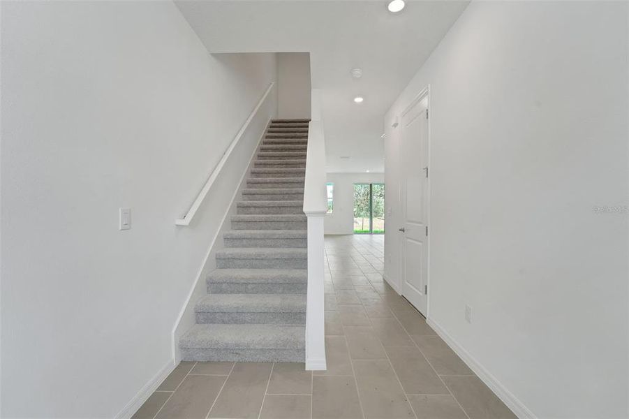 Spacious, unfurnished interior of a new home in Shores at Mirada, San Antonio (Image 16).
