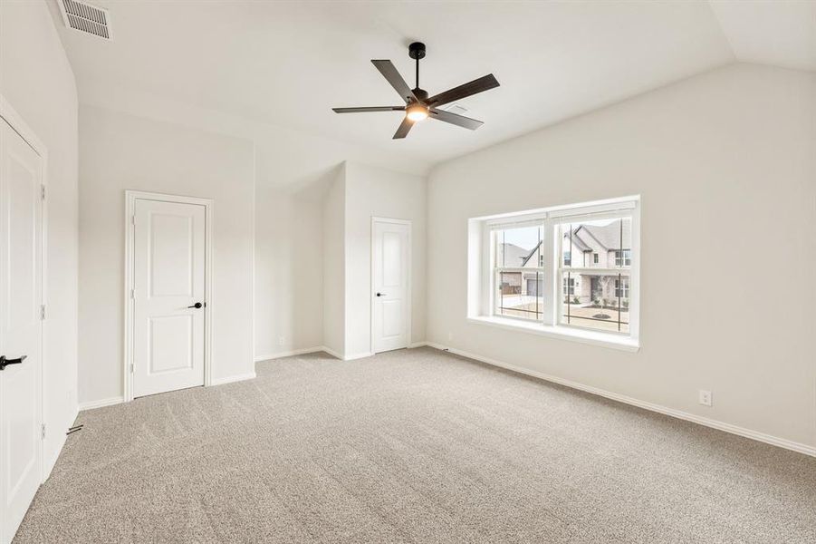 Spacious, unfurnished interior of a new home in Silo Mills, Joshua (Image 36). Spacious, unfurnished interior of a new home in Silo Mills, Joshua (Image 36).