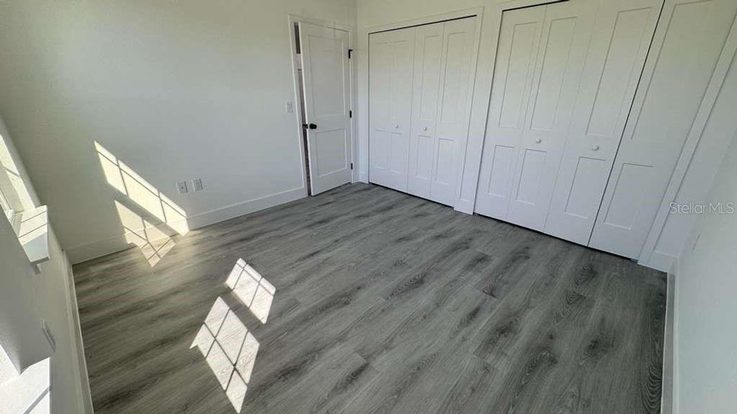 Spacious, unfurnished interior of a new home in , Ocala (Image 16).