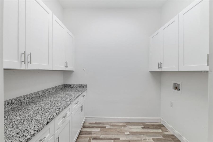 Furnished interior view inside a new home in , Ocala (Image 7).