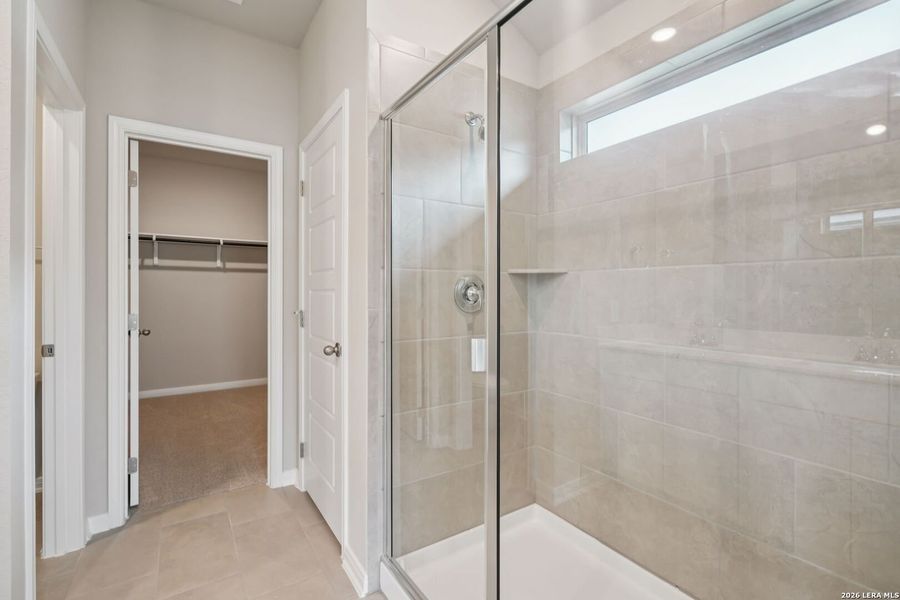 Image 38 of a home in Royal Crest.