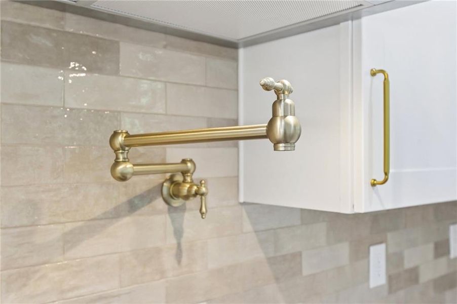Close-up of interior finishes inside a home in , Rockmart (Image 21).