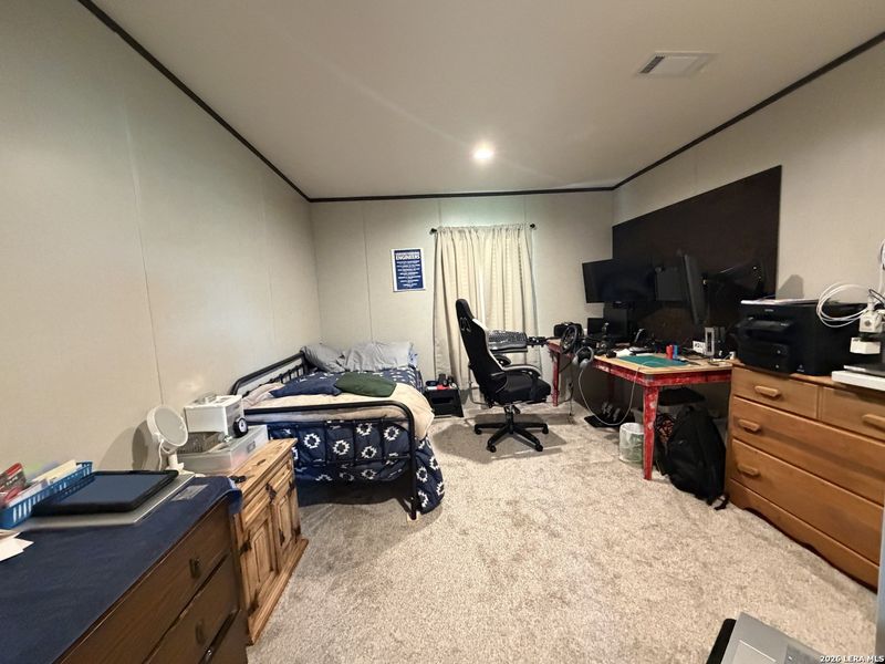 Furnished interior view inside a new home in , Seguin (Image 13).