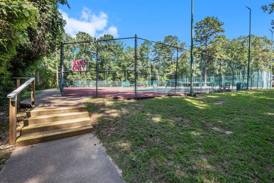 Community tennis and pickleball courts